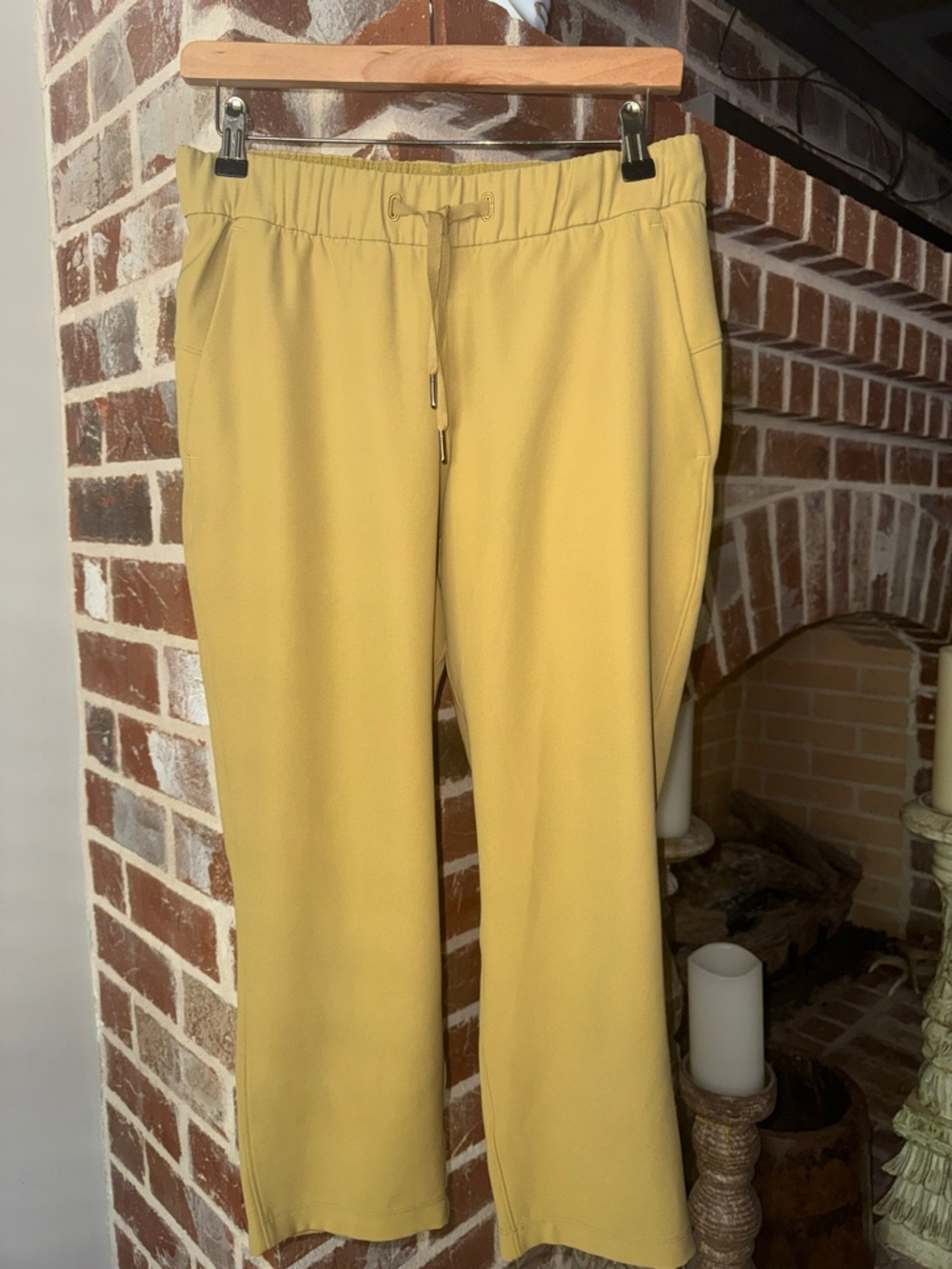 Lululemon Cropped Pants